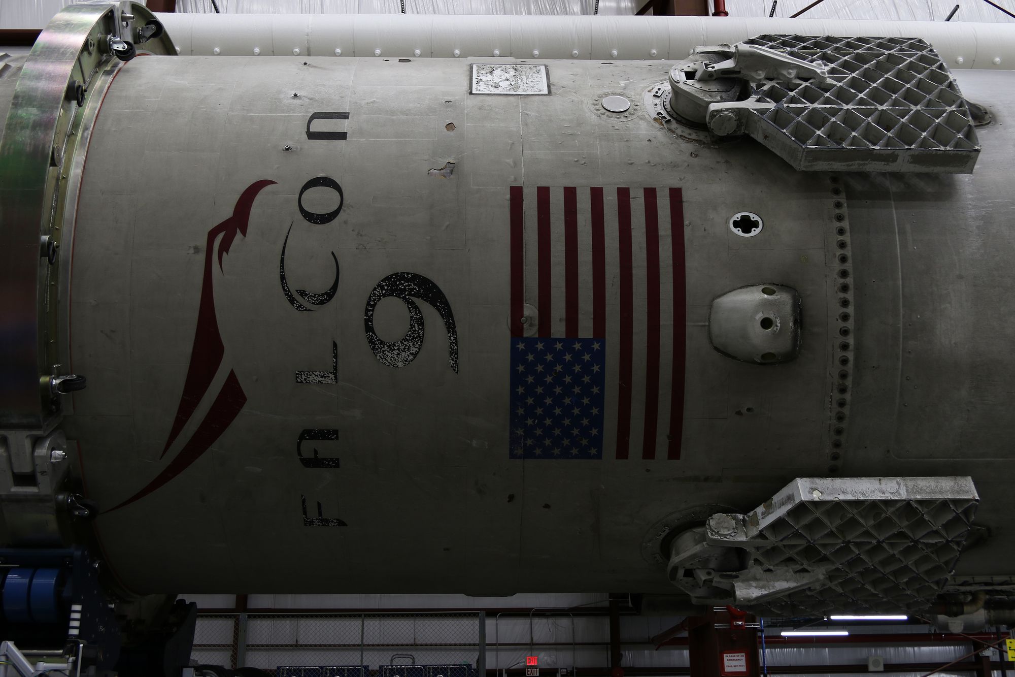 SpaceX lanza 24 satélites y alista otro Falcon 9