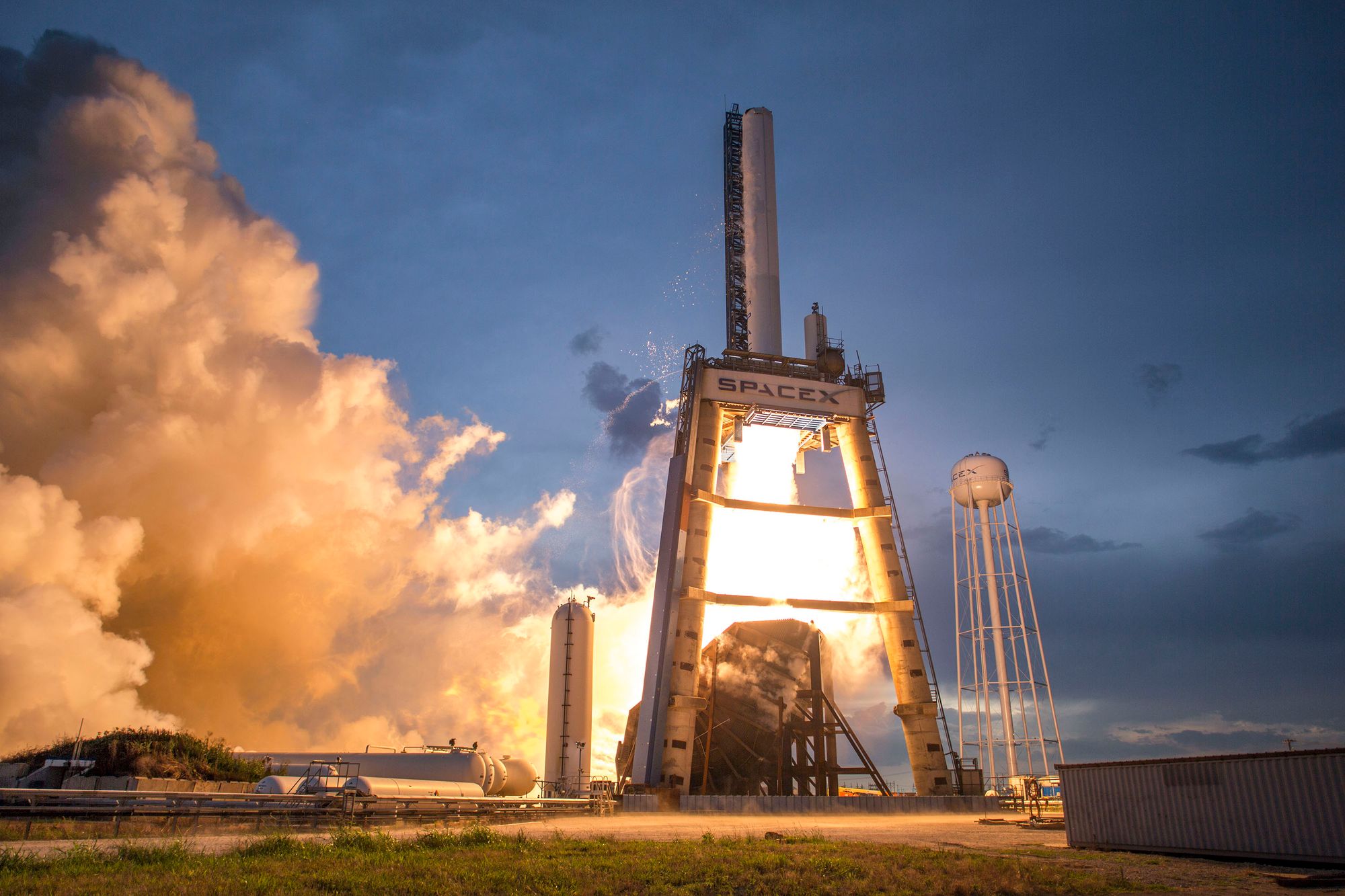 Starship 13: SpaceX logra amerizar la nave pero pierde el propulsor