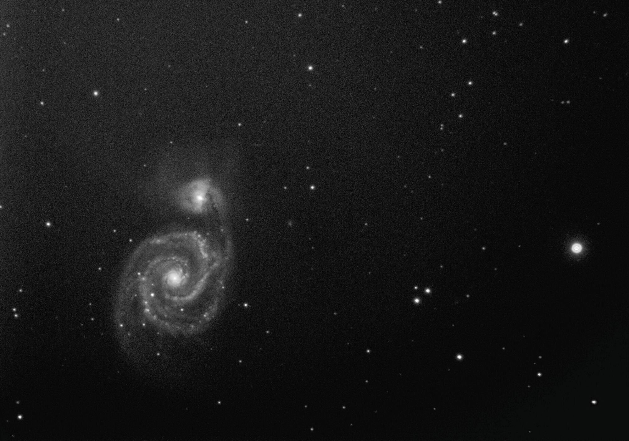 Supernova SN 2026gzf: primer destello, sin chorro detectado