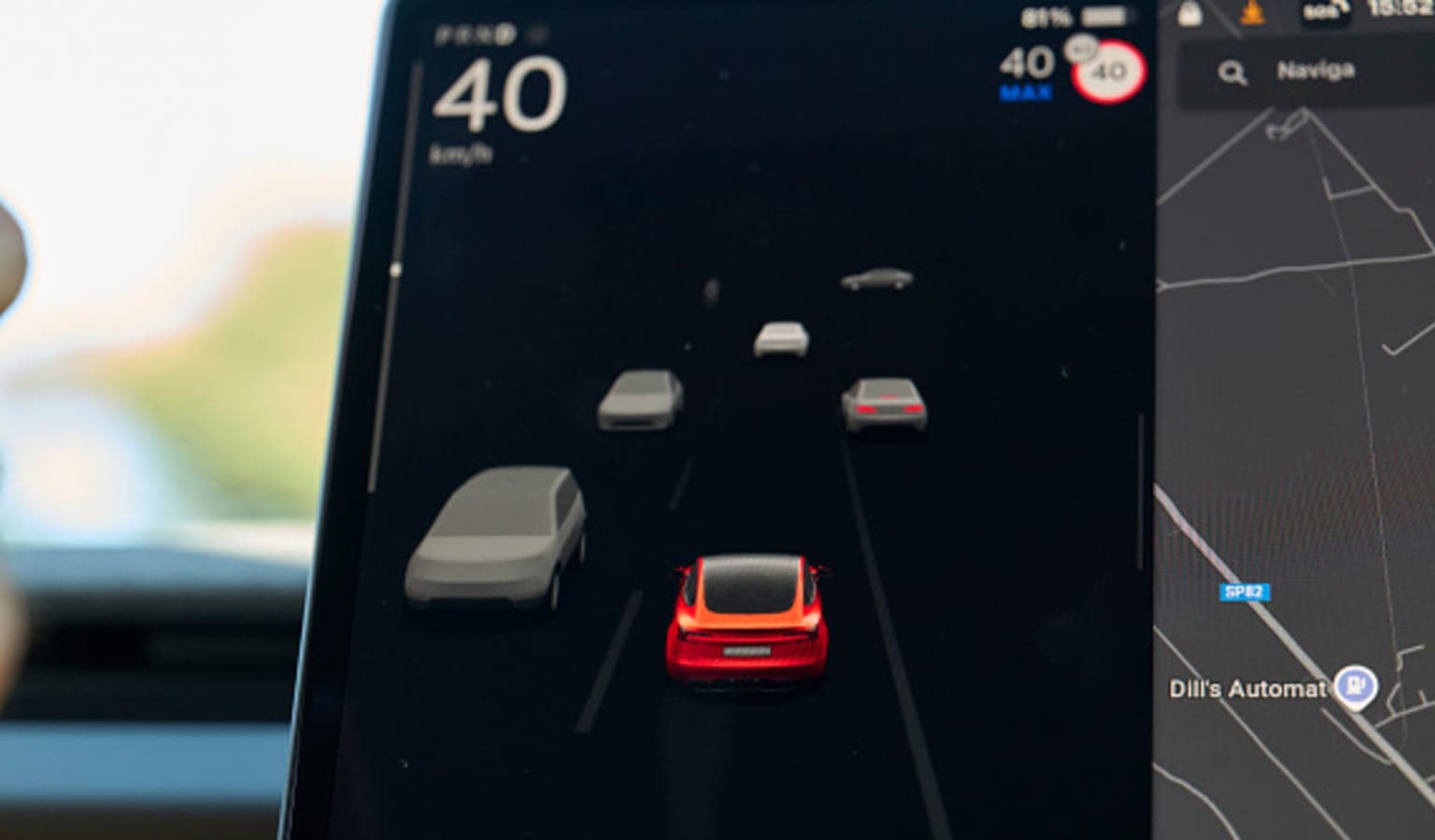 Tesla entregó datos de seguridad engañosos de FSD en Europa