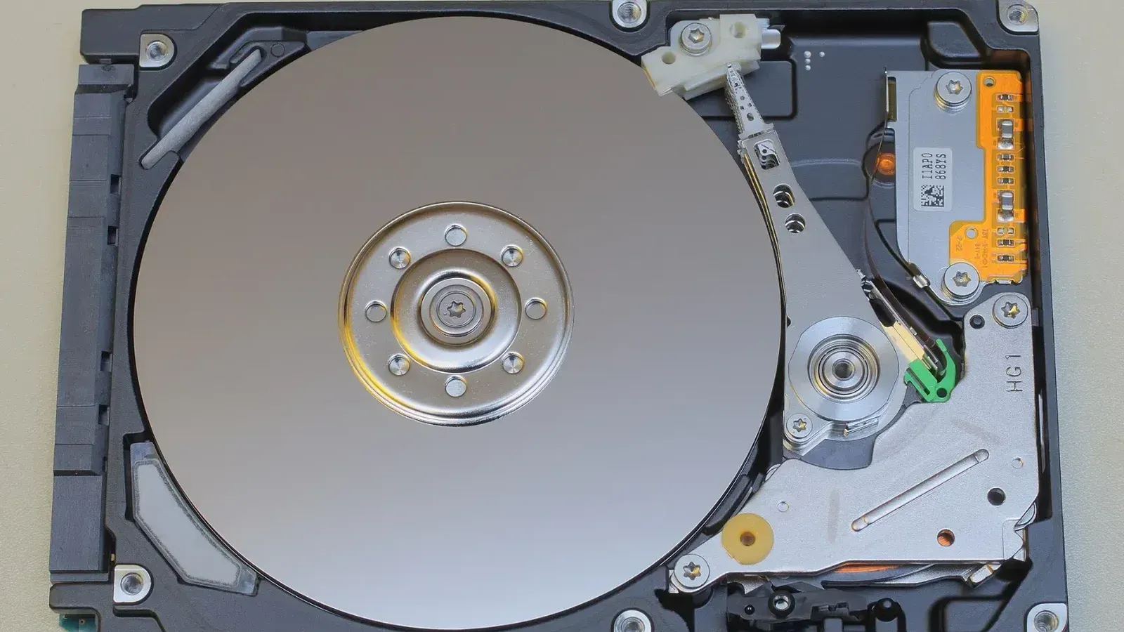 Toshiba busca casi duplicar su capacidad de HDD para IA
