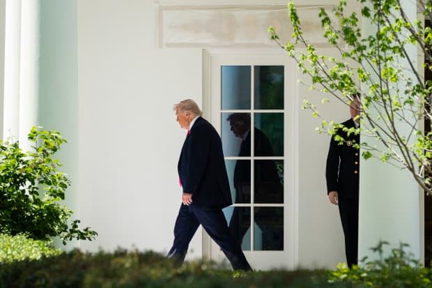 Trump amenaza a Italia por bloqueo a aviones militares