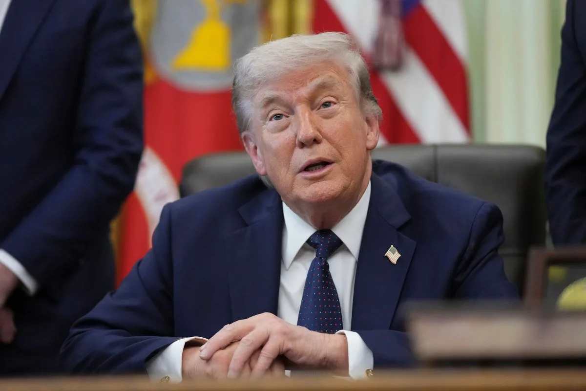 Trump amenaza a Reino Unido por impuesto digital a Big Tech