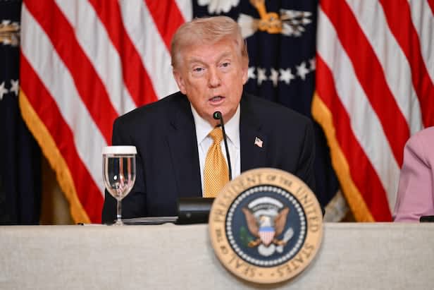 Trump exige a Corea del Sur unirse a misión naval tras ataque en Ormuz