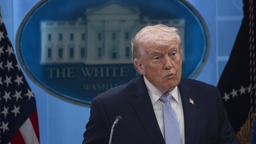 Trump reafirma bloqueo naval a Irán y colapsa el flujo petrolero