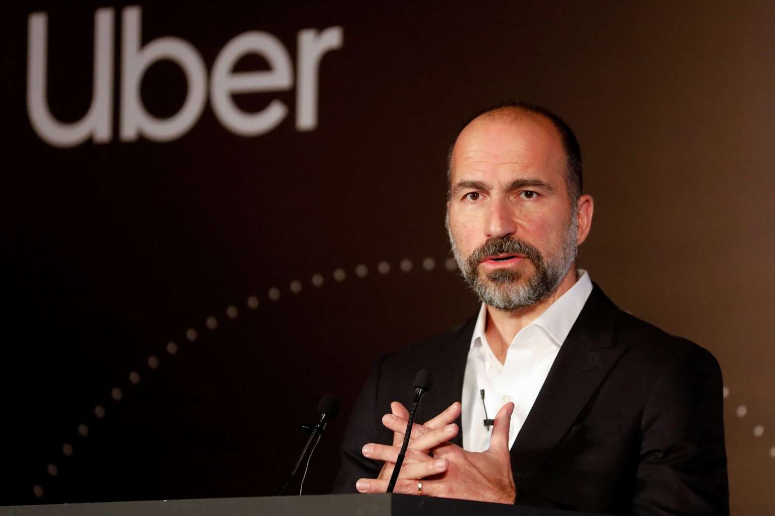 Uber: Choferes usan Tesla FSD y arman robotaxis europeos