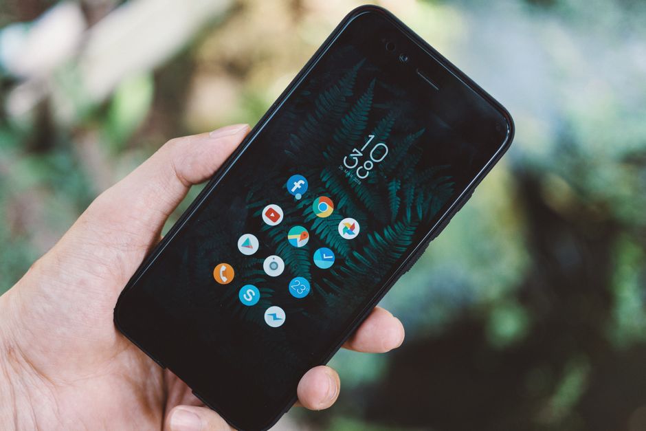 UE multa a Google con 890 millones de euros por monopolio
